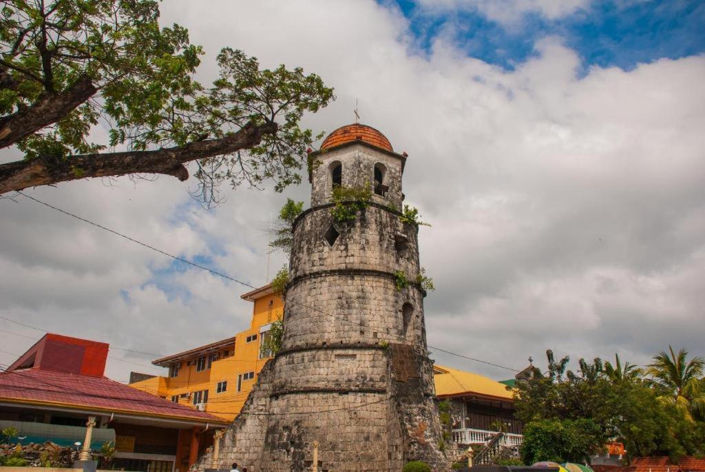 A Pousada Lufian Dormitel Dumaguete City Exterior foto